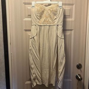 🌼 3/$25 Miss Me MM Couture Strapless Beige Dress